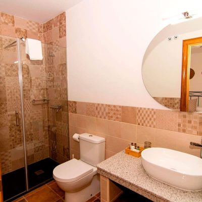bano-casa-rural-la-molinera-jerte